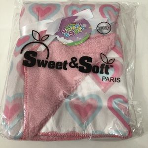 New in Bag Sweet & Soft baby blanket. 30x40.